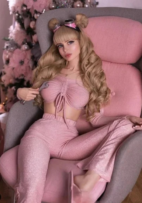 Russian_barbiee Russian Barbie
